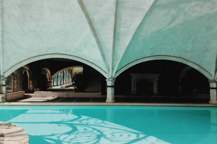 Apartamento para 2 personas, con Balcón y Terraza además de Jardín y Piscina en Burgos