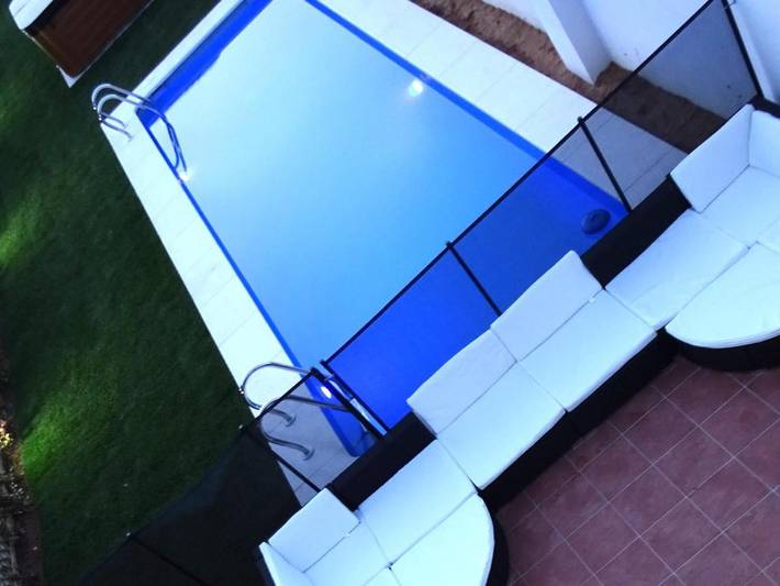 Casa de vacaciones para 16 personas, con piscina y jacuzzi además de jardín y terraza en Provincia de Albacete