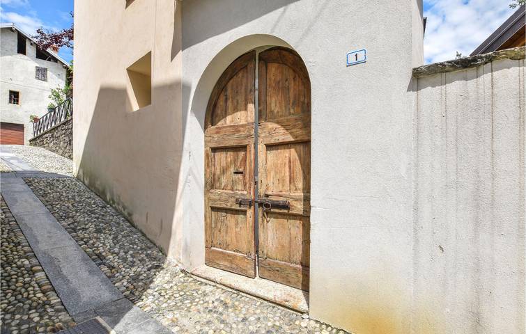 120 qm Wohnung mit WiFi, Terrasse und Seeblick! in Boleto (Madonna del Sasso), Madonna del Sasso