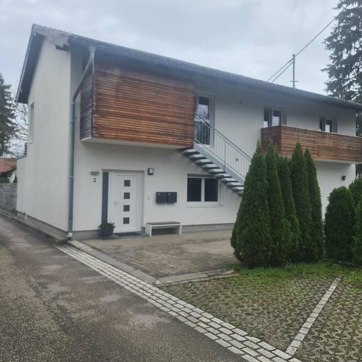 Ferienhaus für 8 Personen, mit Ausblick und Garten sowie Terrasse, mit Haustier