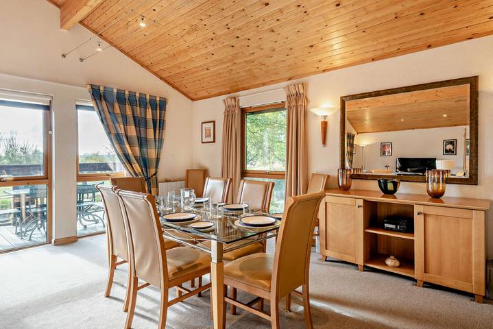 Host & Stay | Laurel Lodge in Belton and Manthorpe, Lincolnshire