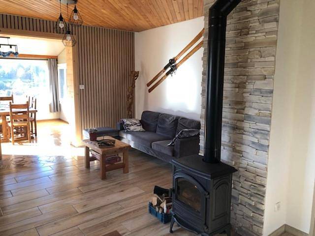 Chalet pour 4 personnes, avec Balcon et Terrasse ainsi que Jardin et Vue