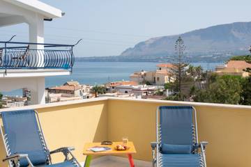 Apartment for 5 People in Trappeto, Palermo Province, Photo 3