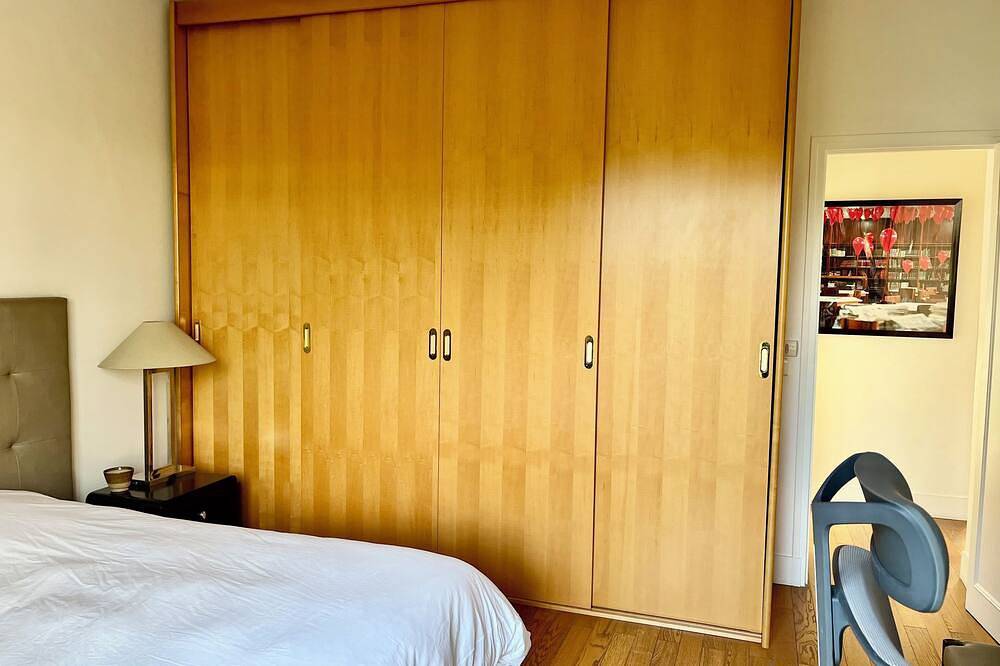 Entire apartment, Apartment for rent in a spacious, relaxing setting in Neuilly-sur-Seine, Hauts-de-Seine