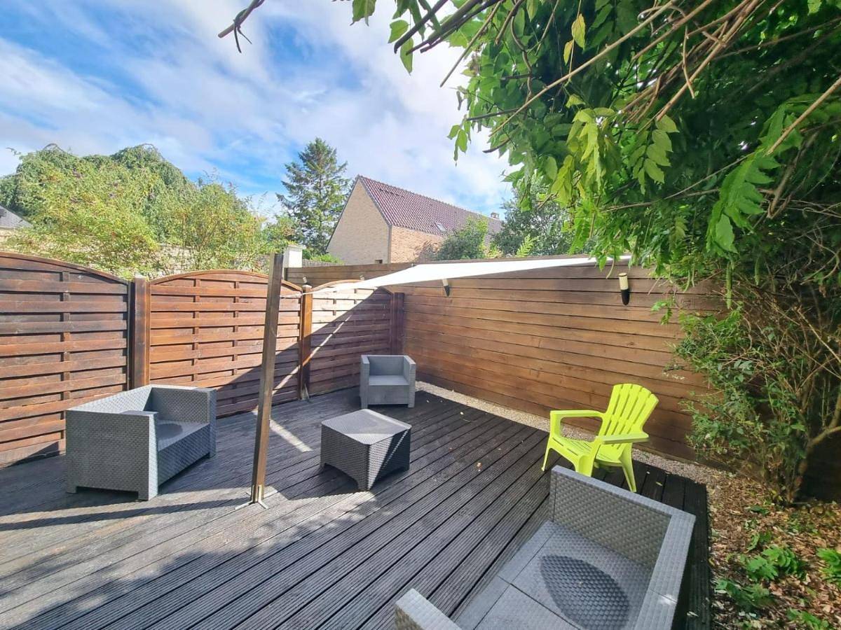 Appartement entier, One-Bedroom Apartment in Saint-Martin-au-Laërt, Région de Saint-Omer