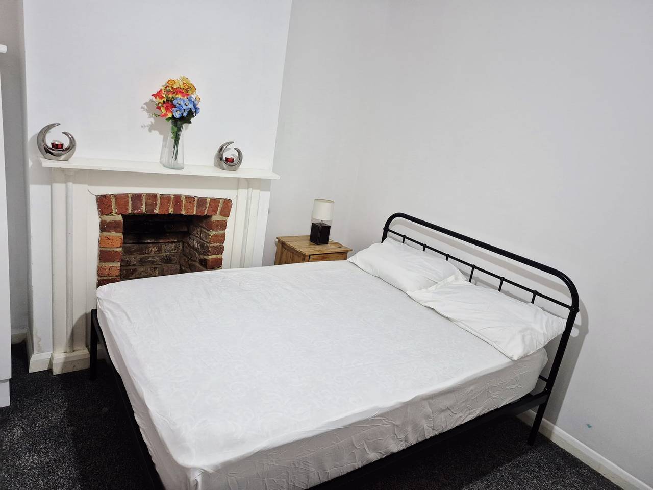 Kamer voor 3 personen in Rushmoor, Hampshire