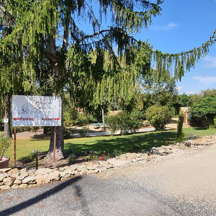 Location de vacances pour 2 personnes, avec piscine ainsi que jardin et terrasse à Marquay - 2