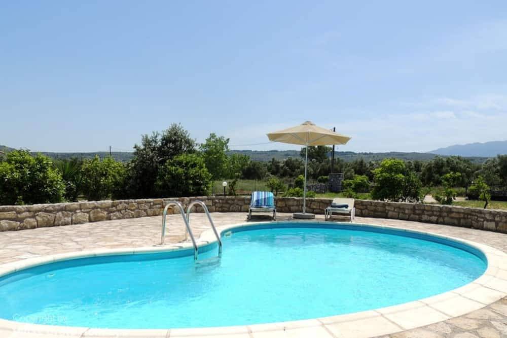 Villa Adelphi in der Nähe von Kalives. 2 Schlafzimmer, privater Pool, Aussicht und alle Annehmlichkeiten. in Armeni, Chania und Umgebung