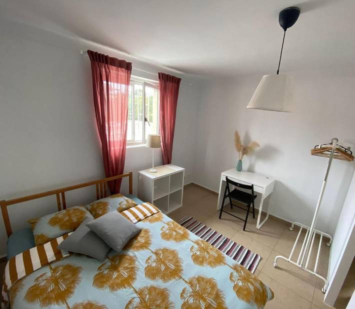 Maison d’hôte pour 3 personnes, avec Terrasse ainsi que Jardin et Vue à Estoril