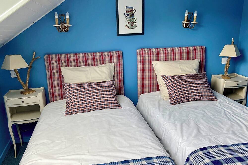 Apartamento entero, Hostellerie Alsacienne, charming bed and breakfast Le Kelsch***, France in Masevaux, Parque natural regional de los Ballons des Vosges