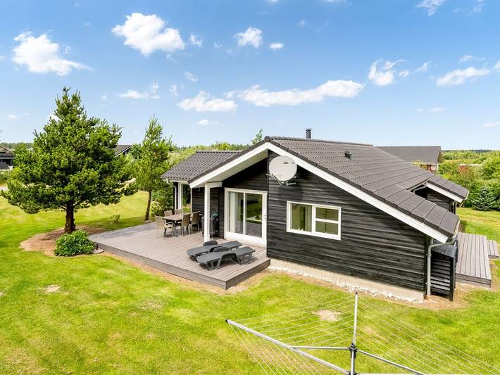 Ferienhaus für 6 Personen, mit Terrasse und Sauna in Tranum Strand