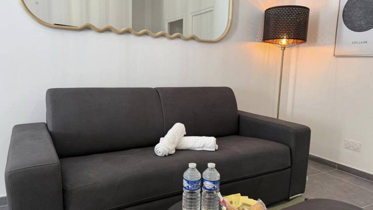 Appartement entier, Le Raffiné Central Chic Spacieux in Le Creusot, Région d'Autun