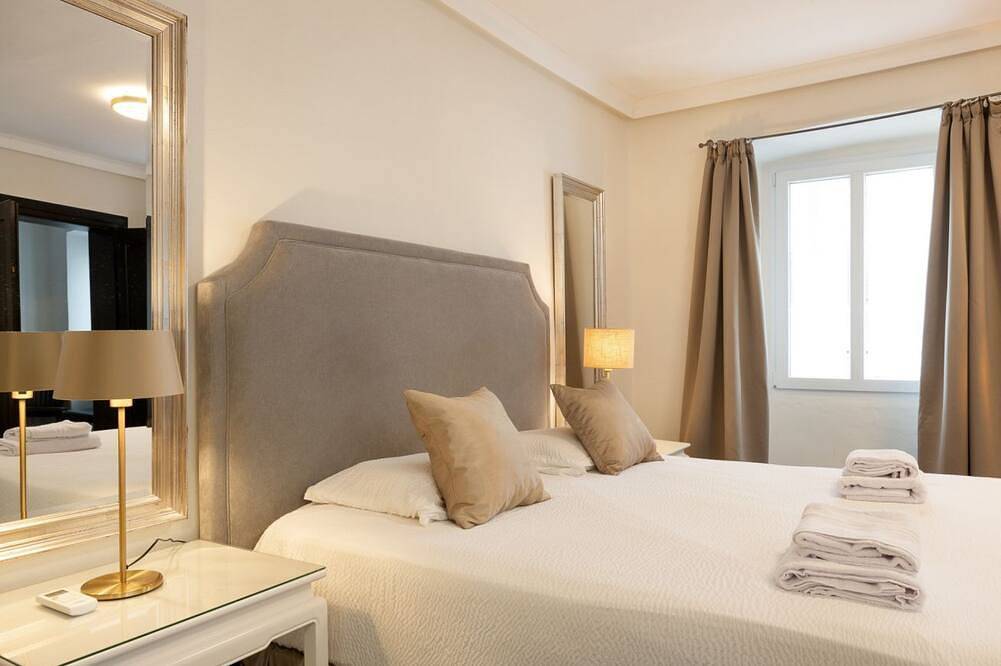 Entire apartment, Modern apartment with private outdoor space in Trieste, Carso