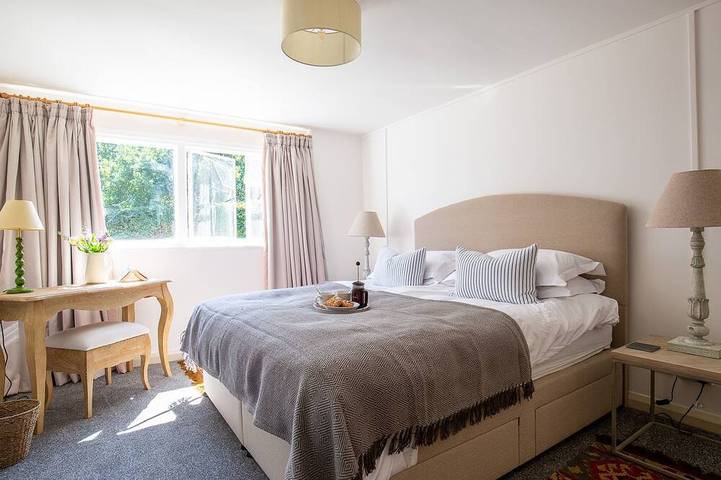 Arrow Lodge at Ragley Estate - sleeps 2 guests  in 1 bedroom in Warwickshire