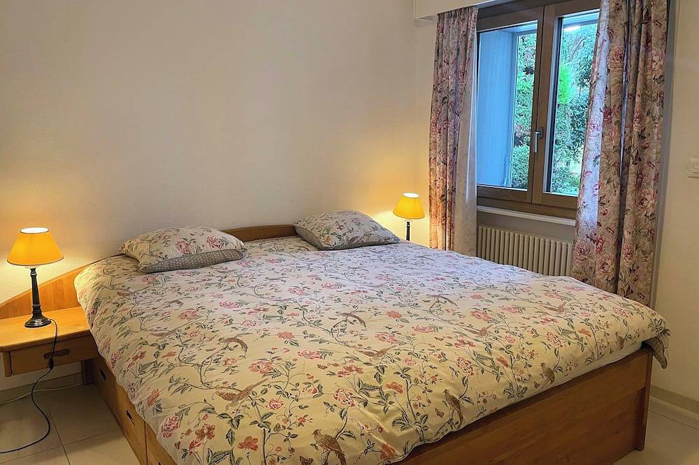 Entire apartment, Bright 2.5-room apartment on the Riviera, terrace and garden in La Tour-de-Peilz, Lake Geneva