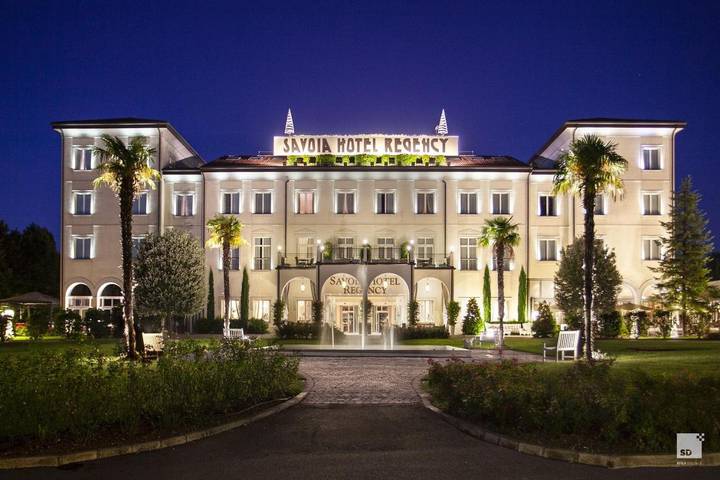 Hôtel pour 3 personnes, avec jardin et piscine, animaux acceptés