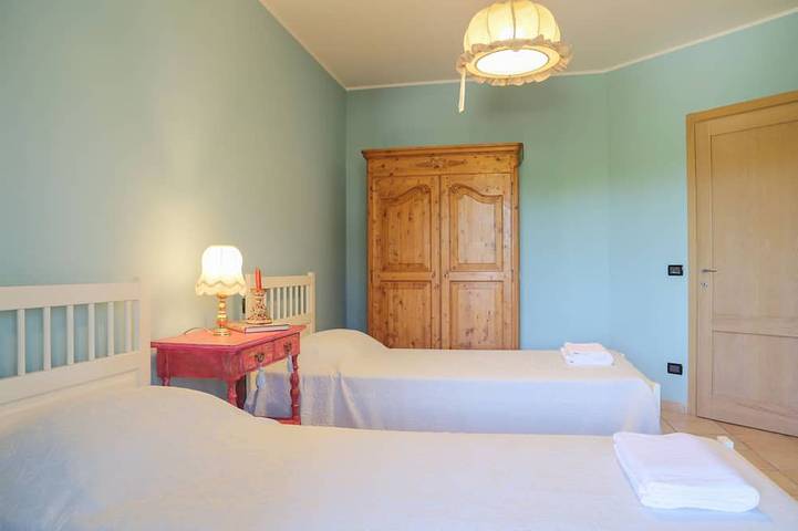 Ferienwohnung für 4 Personen, mit Balkon und Pool sowie Whirlpool - 1