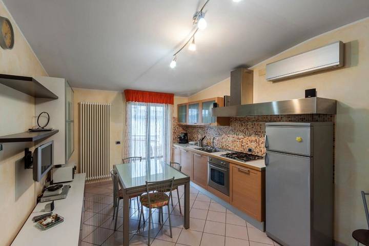 Ferienwohnung für 7 Personen, mit Balkon und Terrasse sowie Ausblick in Alba Adriatica