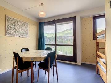 Gîte pour 4 personnes, avec terrasse dans Office De Tourisme La Toussuire