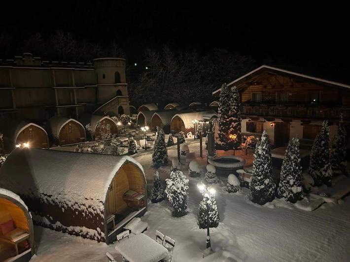 Camping für 4 Personen, mit Ausblick und Garten sowie Sauna, mit Haustier in Tirol - 2