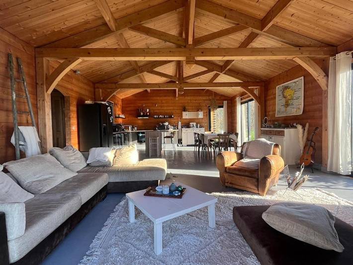 Location de vacances pour 6 personnes, avec vue ainsi que jardin et piscine à Saint-Aulaye - 3