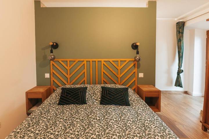 Gîte pour 2 personnes, avec terrasse et vue à Pérouges - 2