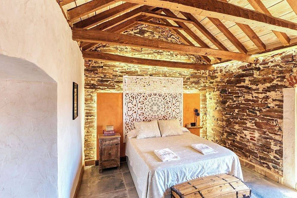 El Nacimiento Santa Elena in Santa Elena, Sierra Morena