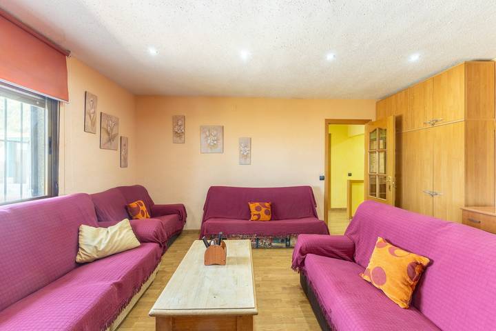 Casa de vacaciones 'Los Almendros' con piscina privada, Wi-Fi y aire acondicionado in Fuentidueña de Tajo, Provincia de Madrid