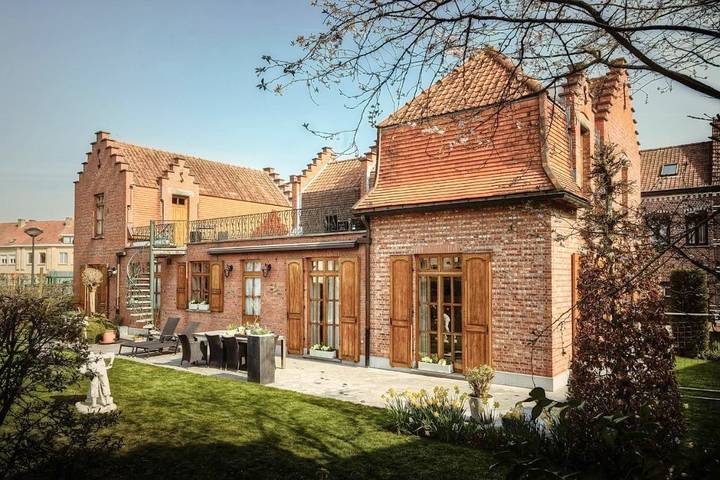 Chambre d’hôte pour 2 personnes, avec Balcon ainsi que Terrasse et Jardin à Ypres