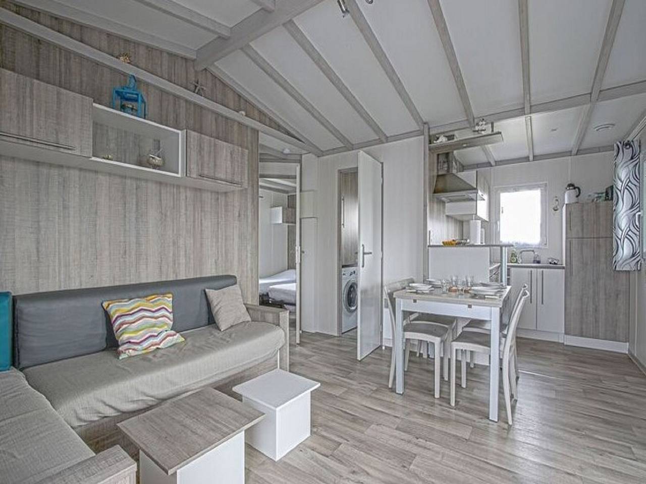 Pleasant Holiday Home in Grandcamp - Maisy with Garden in Saint-Benoît-de-l'Aure, Bayeux und Umgebung