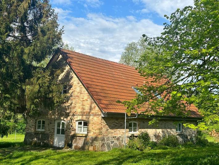 Ferienwohnung für 3 Personen, mit Terrasse und Garten sowie Ausblick
