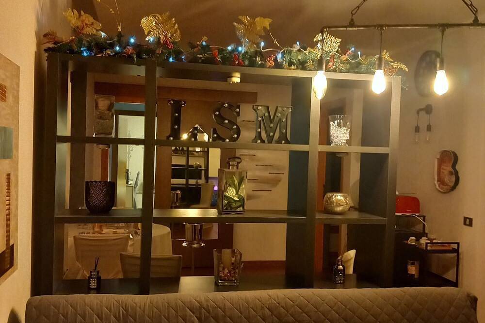 Apartamento entero, Morgana's rooms a wonderful world of intense relaxation in Monterotondo, Provincia de Roma