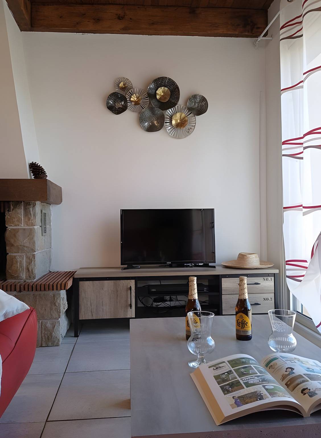 Gîte Le Campet: Holiday Home with Mountain View, Wi-Fi & Air Conditioning in Millau, Parc naturel régional des Grands Causses