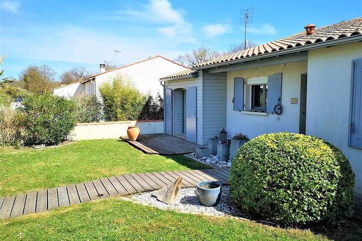 Maison de vacances pour 10 personnes, avec terrasse et jardin, animaux acceptés