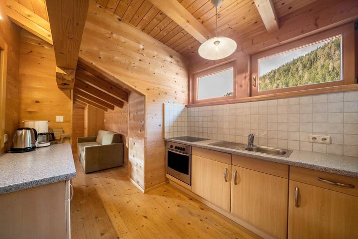 Ganze Wohnung, Ferienwohnung 'Thalhof Kornigl' mit Bergblick, Gemeinschaftsgarten und Wlan in Ulten, Ortleralpen