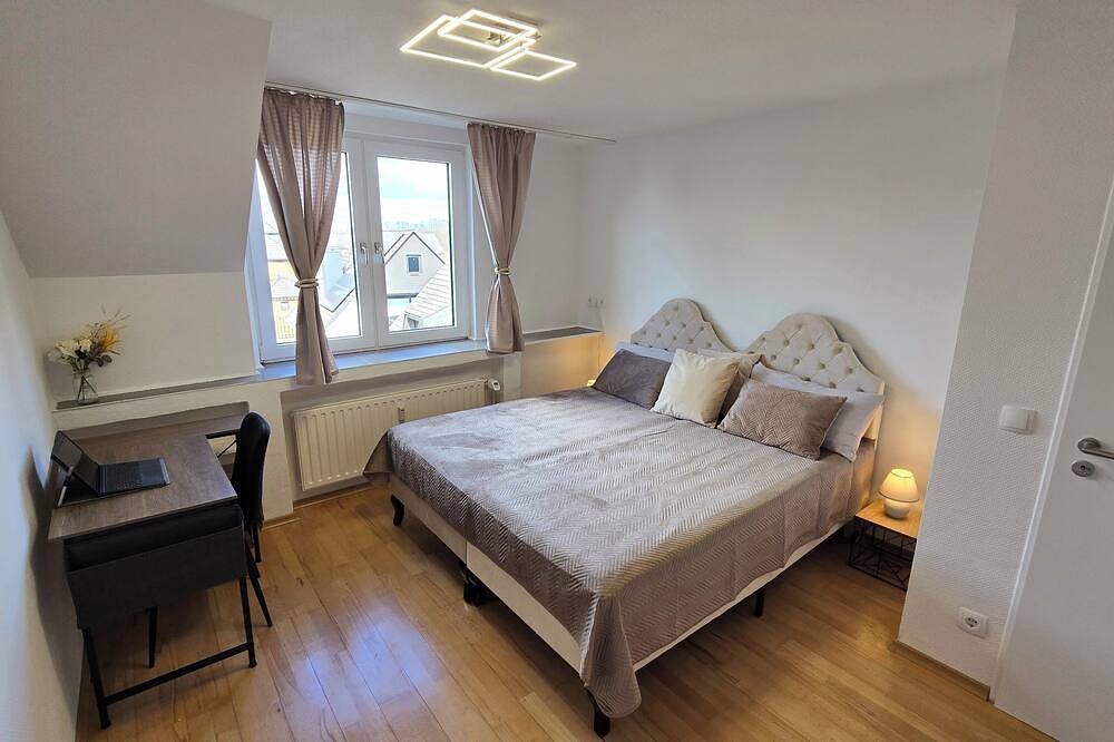 Entire apartment, Stylish 80 sqm apartment in the heart of the Ruhr area in Bochum, Ruhr district