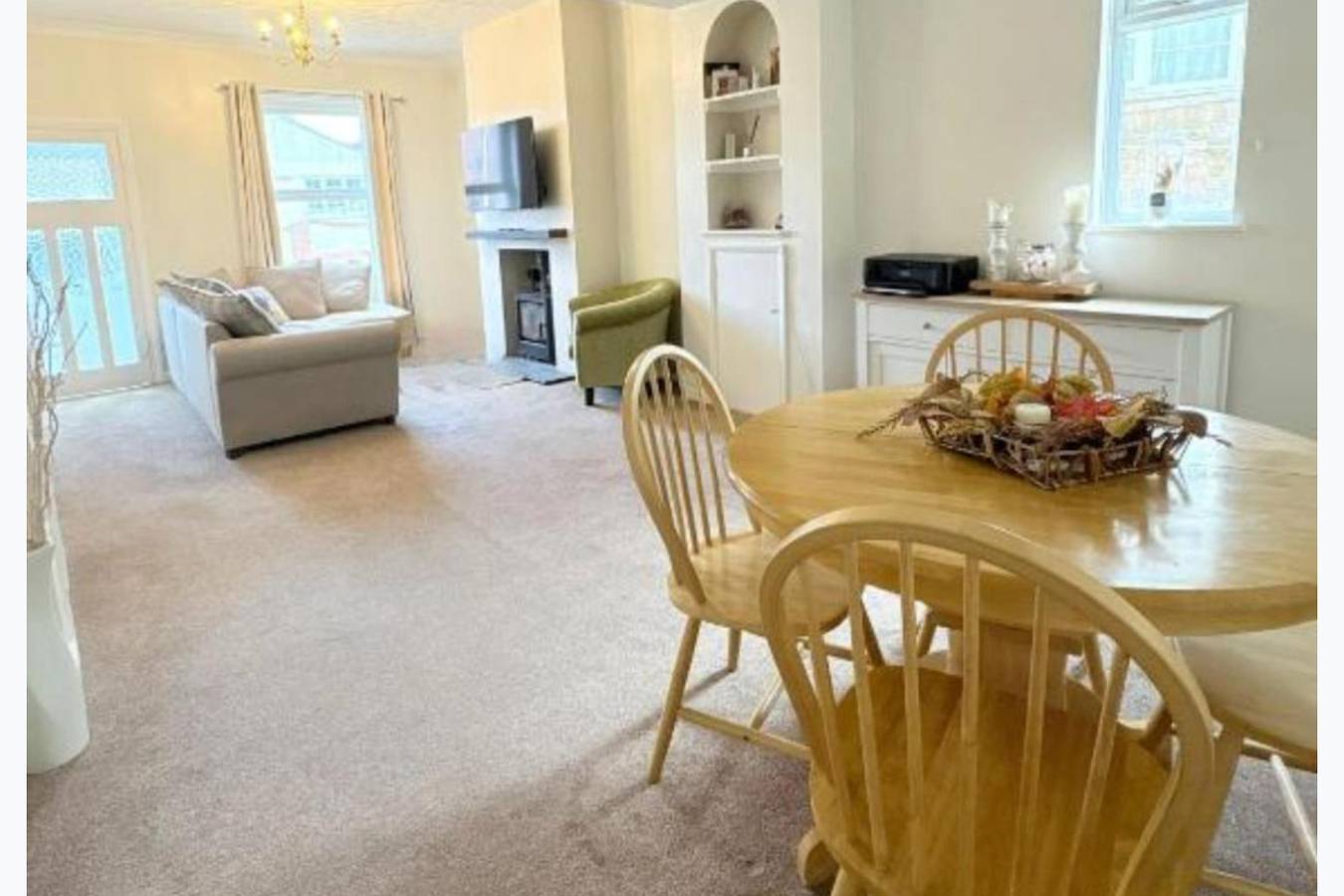 Walton Beach 1-Bed Cottage, Sleeps 2 with Parking in Frinton and Walton, Essex