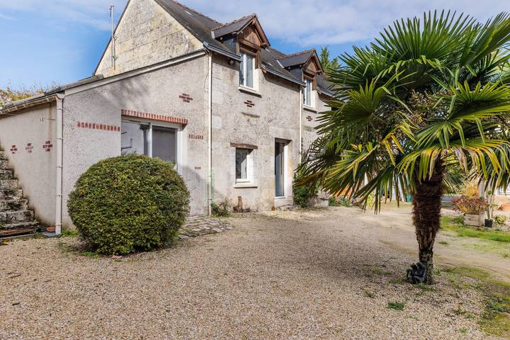 Holiday Home 'Le Petit Montparnasse - Montrichard' with Shared Garden and Wi-Fi in Faverolles-sur-Cher, Blois region