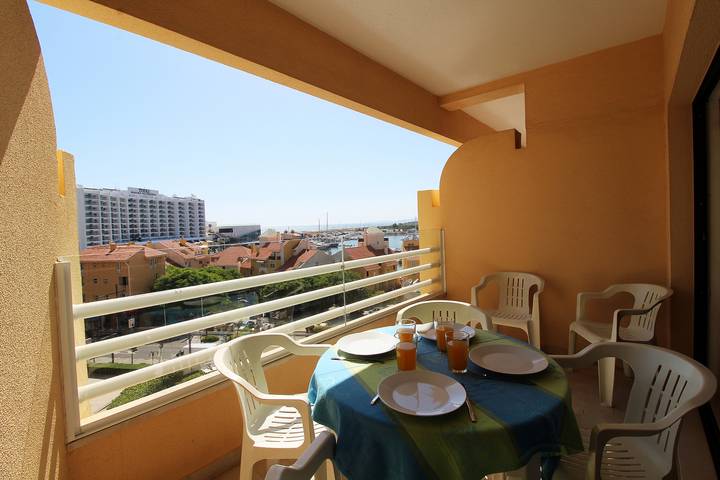 Casa de férias para 4 pessoas, com vista para o mar e terraço em Vilamoura