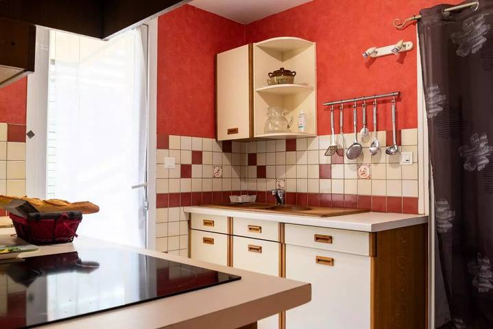 Gîte pour 7 personnes, avec jardin et piscine, animaux acceptés dans Florac-Trois-Rivières - 4