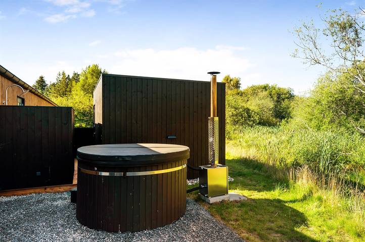 Pet friendly home in Ebeltoft with sauna in Ebeltoft, Süddjursland