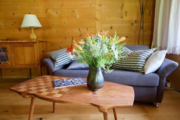 Ferienwohnung für 5 Personen, mit Balkon und Terrasse sowie Garten und Ausblick in Diemtigen