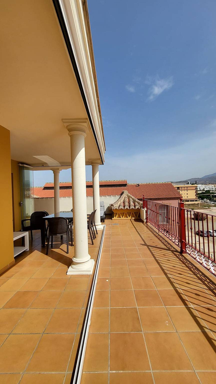 Entire apartment, Terrasol Azucarera 4 Semi Atico in Playa de Torre del Mar, Torre del Mar