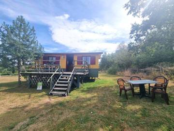 Gîte pour 4 personnes à Ambierle