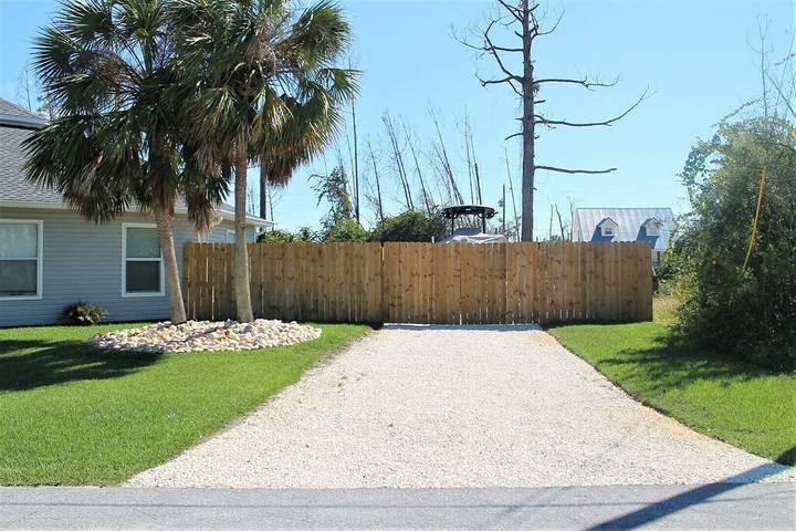 Vacation rental for 9 people, with terrace, with pets in Mexico Beach (FL)