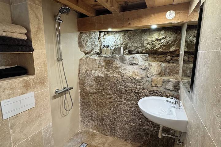 Chalet isolé avec vue sur la vallée in Buis-les-Baronnies, Région de nyons