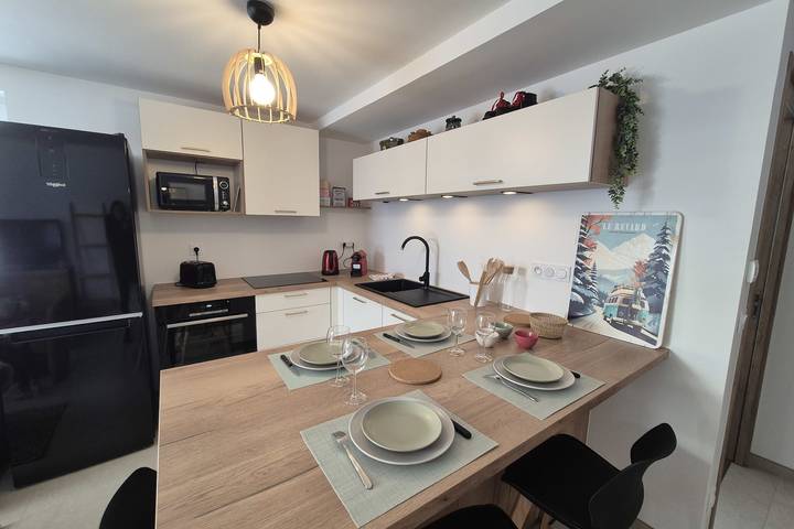 Gîte pour 4 personnes, avec jardin et terrasse dans Le Revard - 2