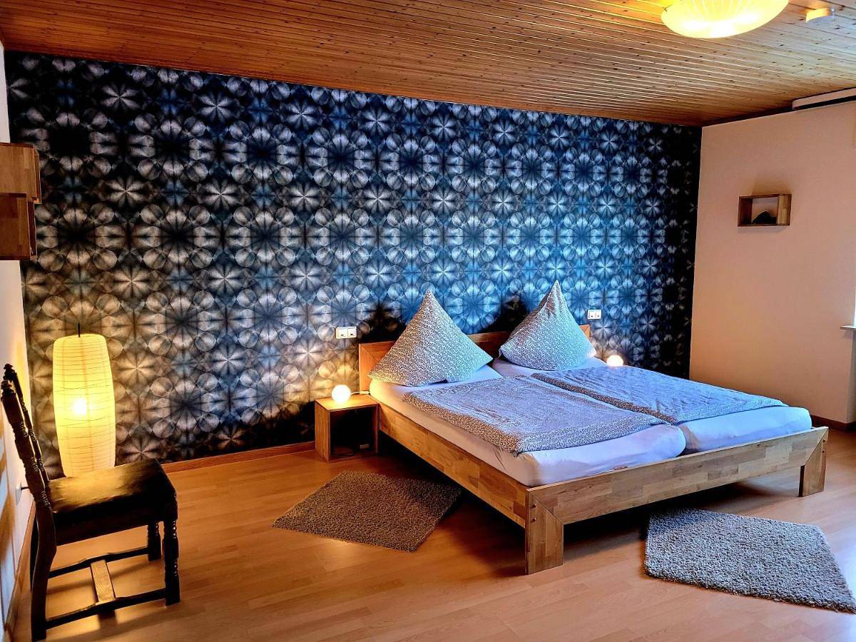 Ganze Wohnung, Apartment with Balcony in Schmißberg, Saar-Nahe-Bergland