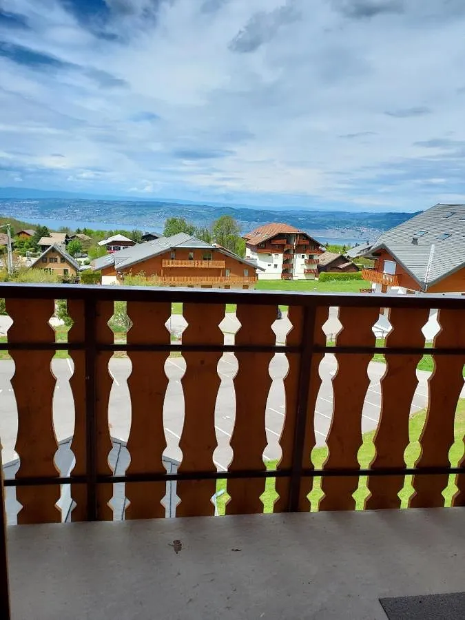 Apartamento de vacaciones para 6 personas, con vistas al lago además de balcón y vistas - 1