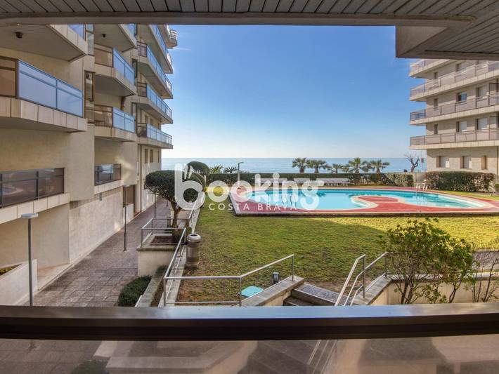 Appartement de vacances entier, Appartement en première ligne de Sant Antoni avec parking in Platja des Monestri (Calonge), Calonge